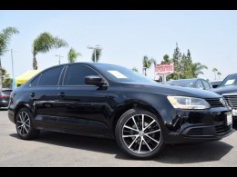 BUY VOLKSWAGEN JETTA 2012 2.0L S, Sunset Motors